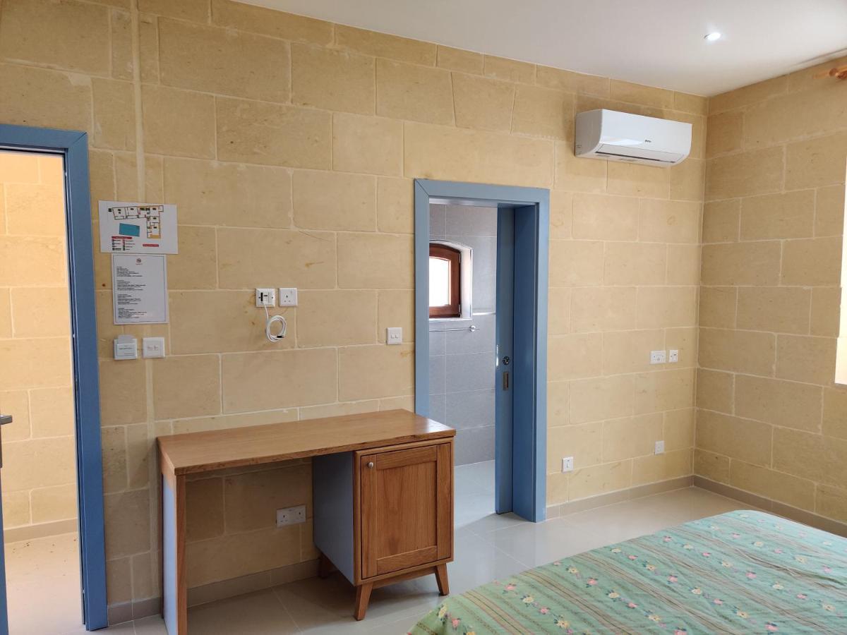 Country Inn Sannat Dış mekan fotoğraf
